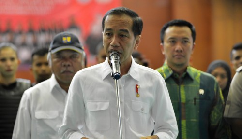Arahan Berani Diajak Berantem, Jokowi: Siapa Yang Ngomong? Ditonton Yang Komplit Dong!