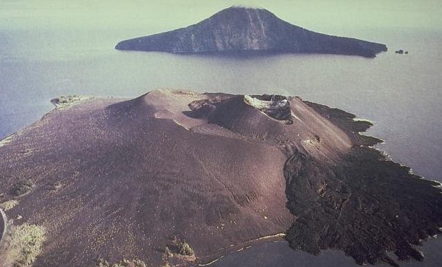 Gunung Anak Krakatau 15 Kali Meletus