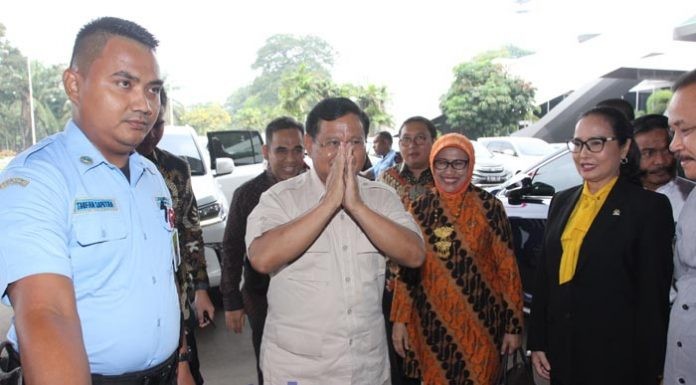 Prabowo: Keberanianku Membela Kebenaran, Berkat Ibu!