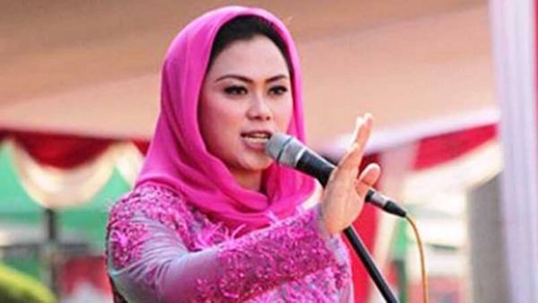 Pedestrian Dijadikan Parkir Liar, Bupati Cantik Ini Marah-Marah