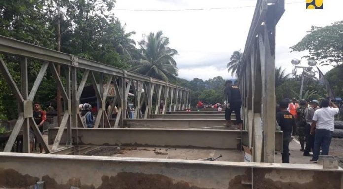 Pulihkan Lalu Lintas Padang-Bukittinggi, PUPR Bangun Jembatan Sementara