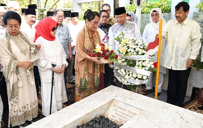 Ziarah Makam Pahlawan Fatmawati