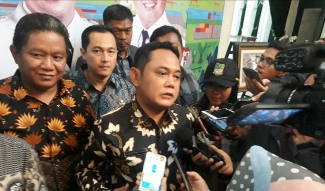 Bupati Bekasi Sebut 70 Persen ASN Gunakan Mobil Merek Ini