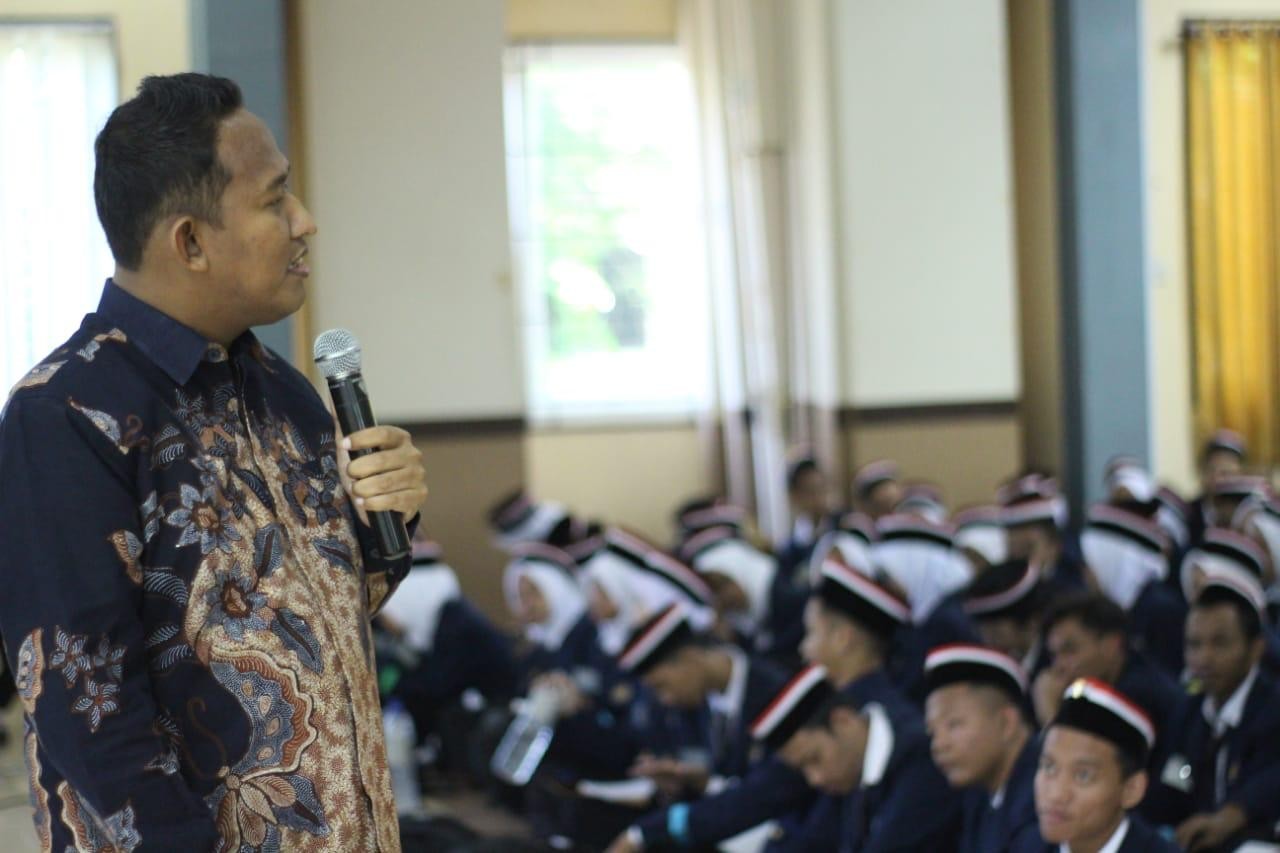 Bapak Move On Madura Beri Kuliah Pilar Kebangsaan