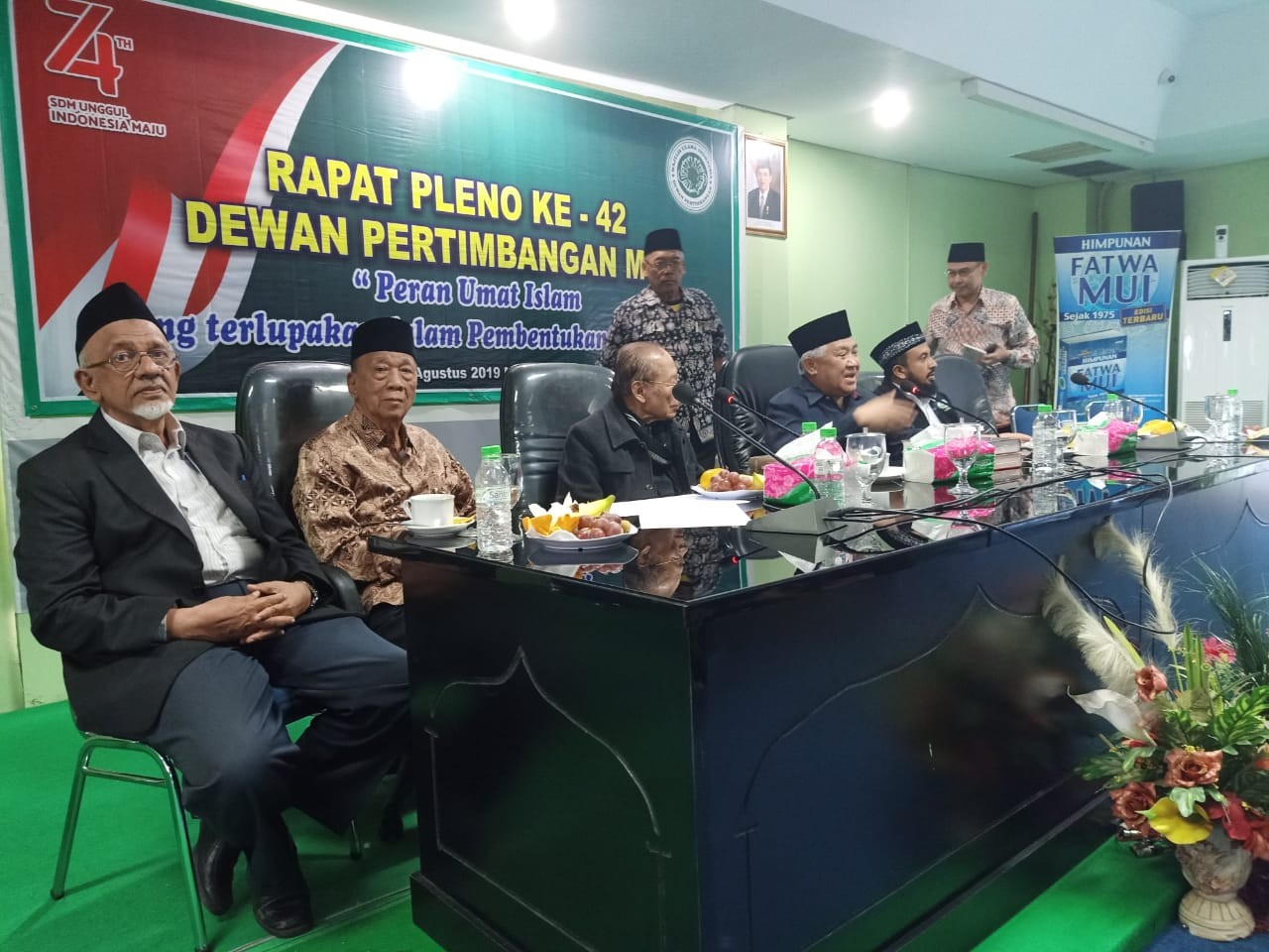 Din Ingatkan Jangan Ada Upaya Hilangkan Jejak Islam Dari Indonesia
