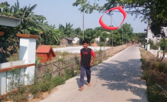 Tiang Listrik Pakai Bambu, PLN Tak Pernah Tanggapi Keluhan Warga