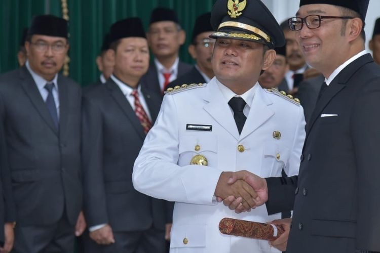 Luncurkan Aplikasi Pelayanan Publik, Bupati Bekasi Beri Nama “Bebunge”