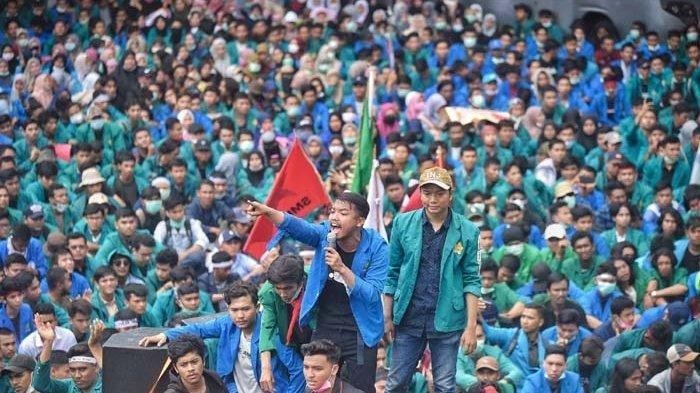 PEMBANGKANGAN SOSIAL?