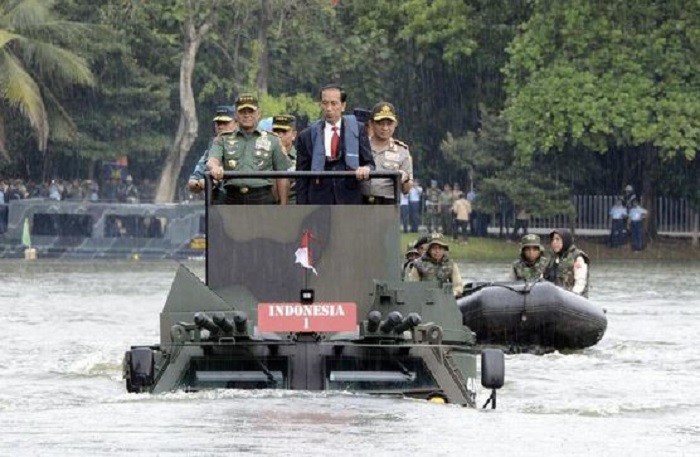 Pemerintahan Jokowi Dinilai Tak Punya Arah yang Jelas Soal Modernisasi Alutsista TNI