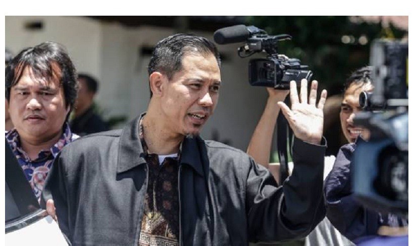 Munarman Dicecar 18 Pertanyaan oleh Penyidik Terkait Penganiayaan Buzzer Jokowi