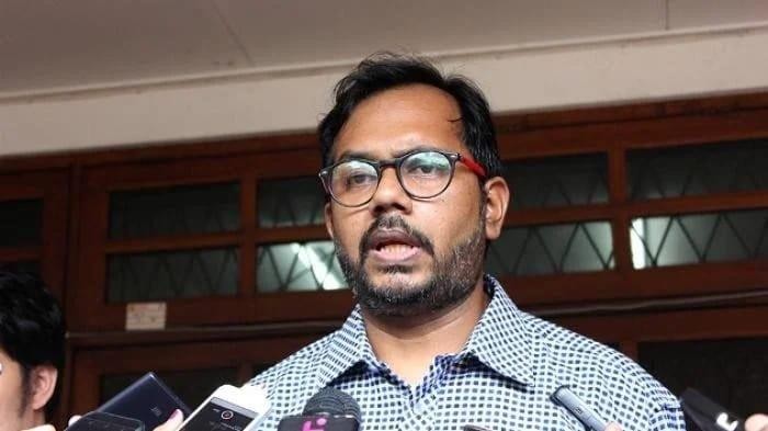 Haris Azhar Bakal Laporkan Majelis Hakim PT Jakarta ke KY dan Bawas