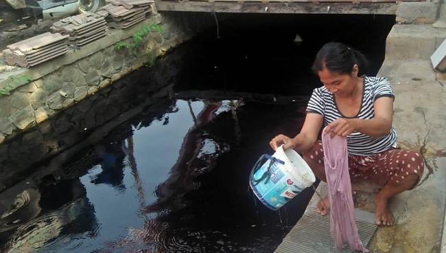 Air Sungai Cilemahabang Hitam dan Bau, Perusahaan Yang Melanggar Bakal Disegel