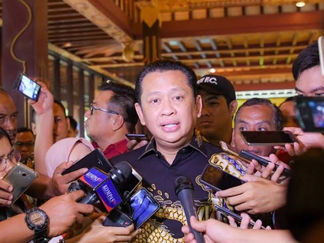 Bamsoet Bantah Ada Kesepakatan dengan Airlangga