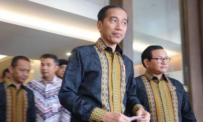 Jokowi Bungkam Ditanya Kemungkinan Antasari dan Ahok Jadi Dewas KPK
