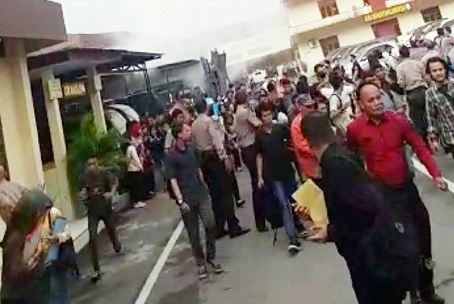 Bom Bunuh Diri Di Polrestabes Medan  Pelaku Meninggal 2 Polisi Terluka