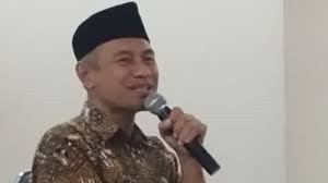 Sembunyi Di Ketiak Pemerintah
