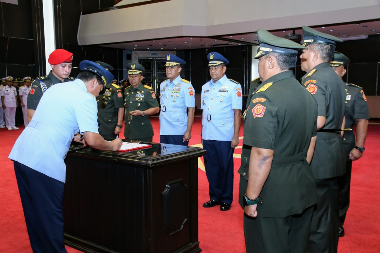 Panglima TNI Pimpin Sertijab Tiga Pejabat di Lingkungan Mabes TNI