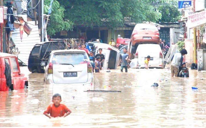 Banjir Jabodetabek-Banten Berimbas Pada Lima Sektor Ekonomi Ini
