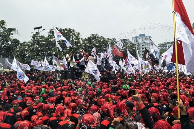Tolak Omnibus Law Dan Kenaikan BPJS, Puluhan Ribu Buruh Bakal Geruduk DPR