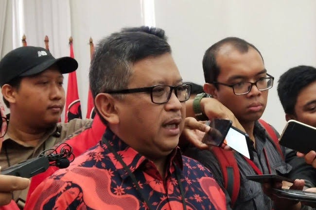 Andi Arief Sebut Dua Staf Sekjen PDIP Terseret OTT Wahyu Setiawan