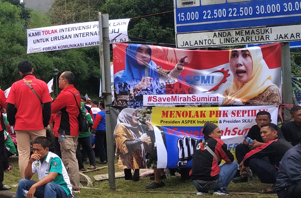 Tolak PHK Sepihak