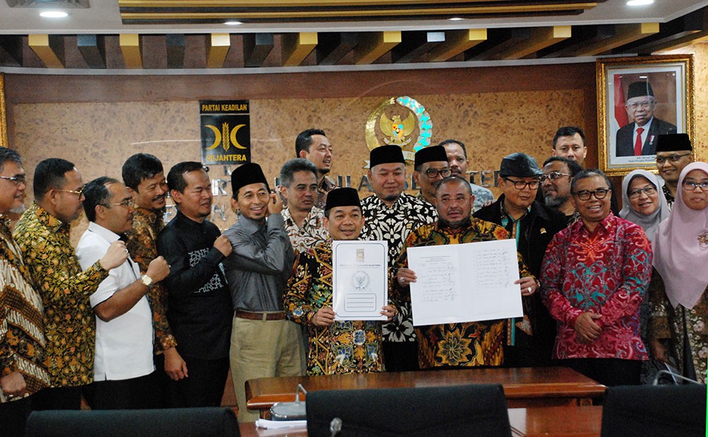Penandatangan Pansus Jiwasraya Fraksi PKS DPR
