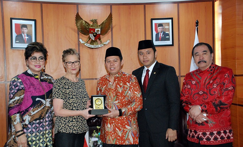Sultan Bachtiar Najamudin Sambut Duta Besar Polandia Beata Stoczyńska