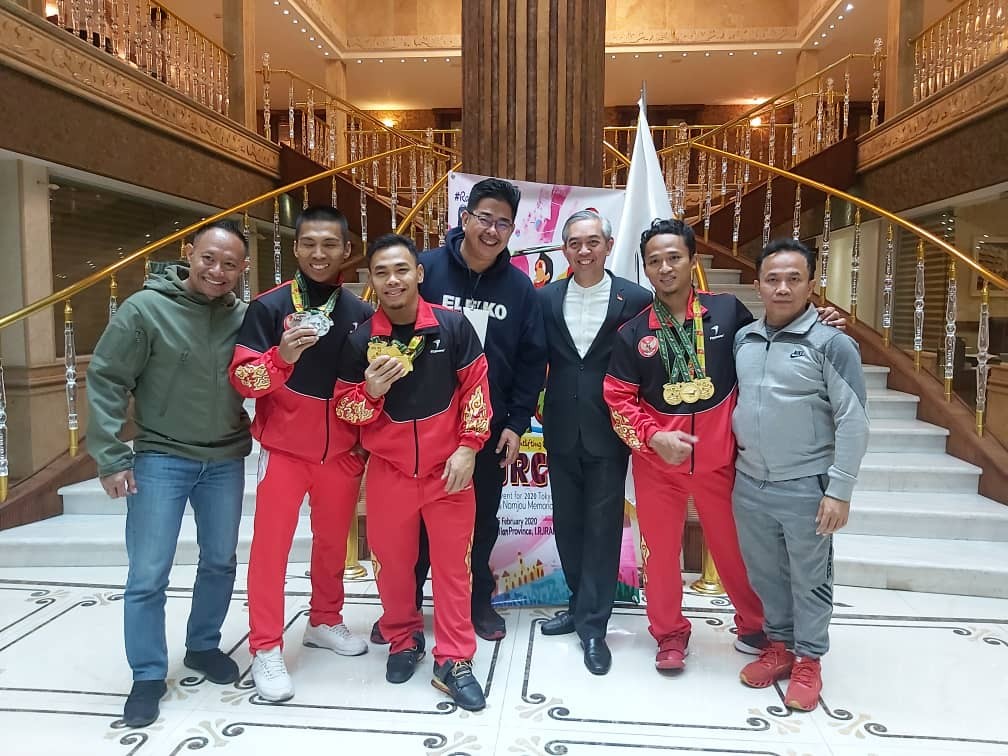 Gondol 3 Mendali Emas,  Eko Yuli Irawan Harumkan Nama Indonesia