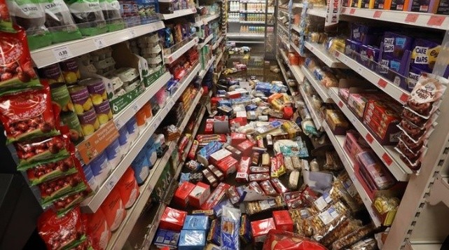 Gegara Badai Ciara, Makanan Pada Mengambang