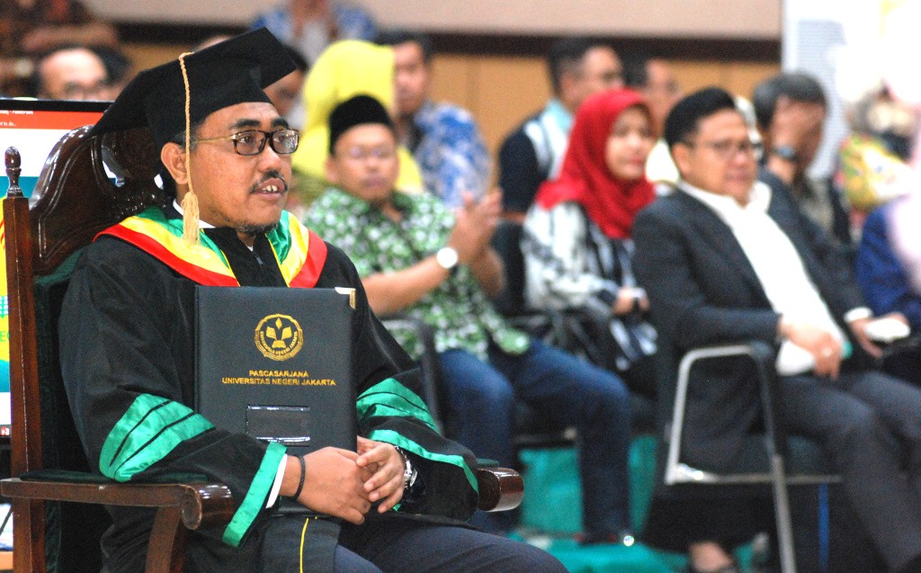 Wakil Ketua MPR RI Jazilul Fawaid Raih Doktor UNJ