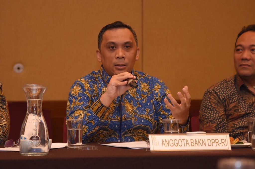 DPR Sesalkan Pemerintah Belum Siapkan Kebijakan Ekonomi Untuk Antisipasi Efek Corona