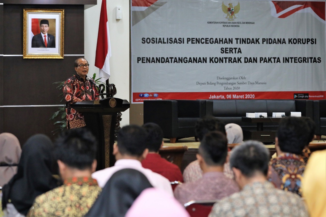 Jajaran Kemenkop Diingatkan Jangan Coba-coba KKN Dalam Pengadaan Barang Dan Jasa