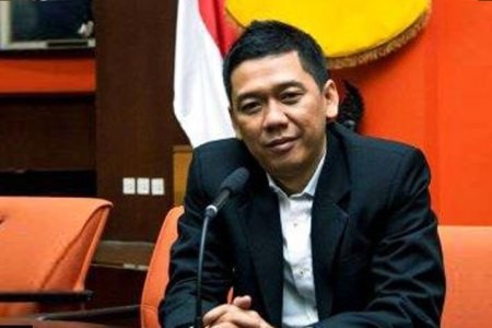 Penantian Panjang Pengganti Sandi