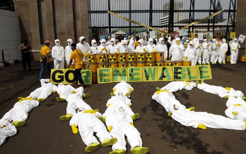 Greenpeace Indonesia Unjuk Rasa Di DPR