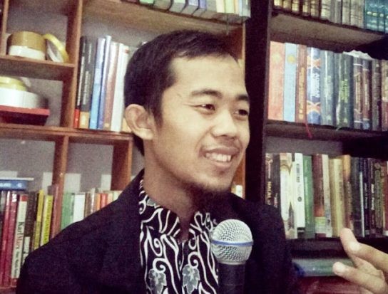 Corona Pun Tak Bisa Menyatukan? 