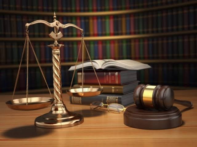 Tantangan Dunia Hukum di Era Revolusi Industri 4.0