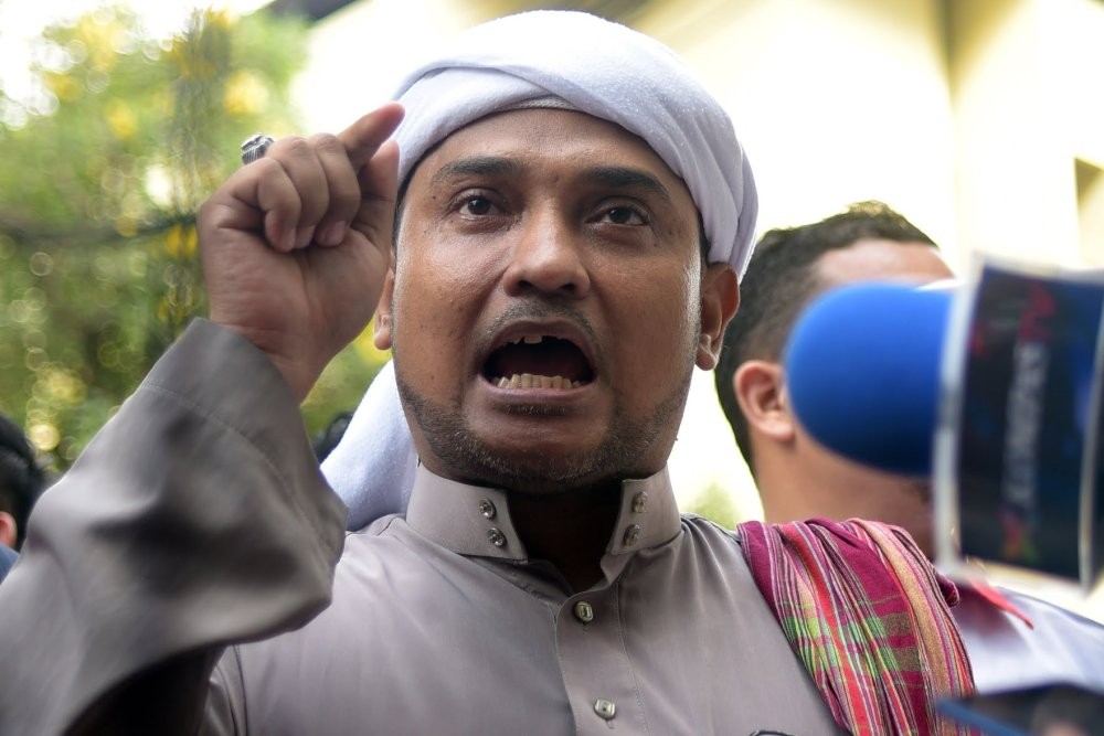 Korban Makin Bertambah, Pemerintah Sebaiknya Putuskan Lockdown Dan Warga Ikuti Arahan Gubernur Anies
