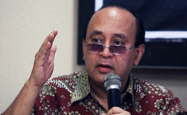 Pusat Vs Pemda