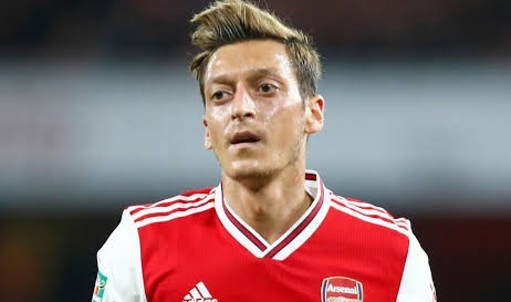 Mesut Ozil Tolak Gajinya Dipotong 12,5 Persen