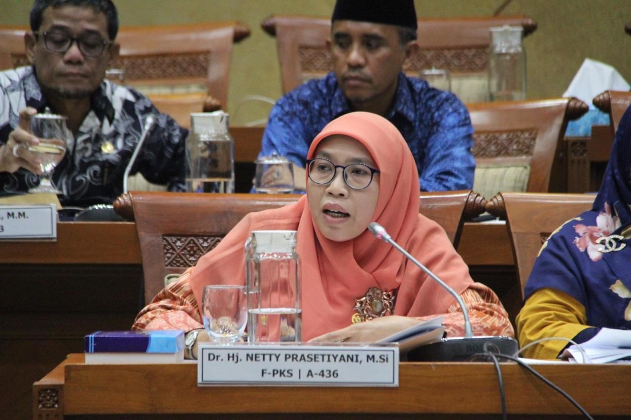 Naikkan Iuran BPJS, PKS: Jokowi Sama Saja Permainkan Hati Rakyat!