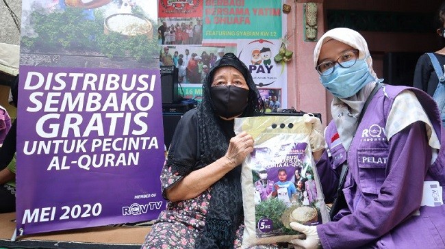 RQV Indonesia Kembali Berbagi Kepada Keluarga Pecinta Al-Qur’an Terdampak Covid-19