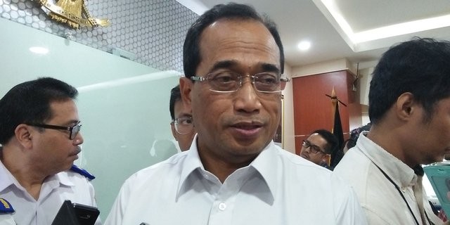 Menhub Sebut Kenaikan Tarif Transportasi Saat New Normal Bebani Masyarakat