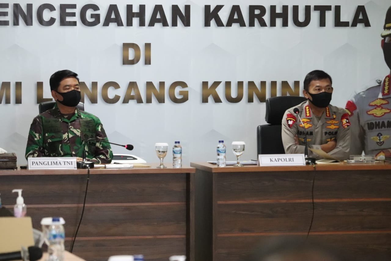 Panglima TNI dan Kapolri Rapat Bersama Bahas Covid-19 dan Karhutla