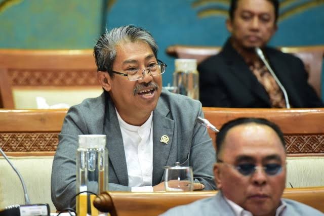 PKS Ingatkan Pemerintah Jangan Obral BUMN Migas kepada Asing
