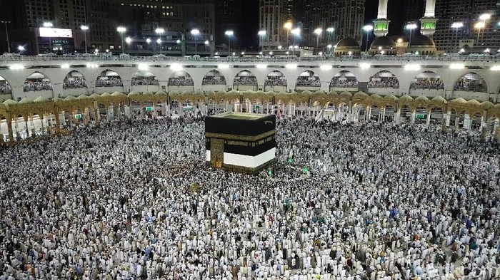 DPR Harap Tak Ada Potongan Dana Jemaah Calon Haji