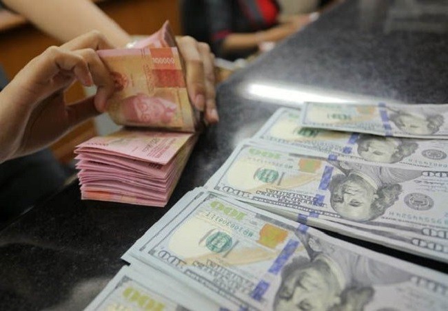 Rupiah Melemah Akibat Kekhawatiran Gelombang Kedua Covid-19