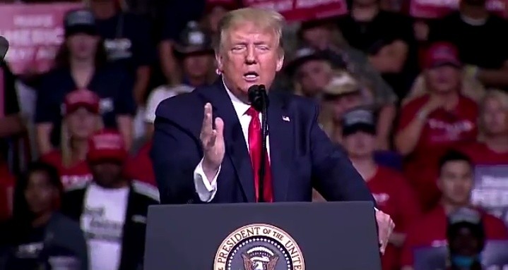 Dua Staf Kampanye Trump Positif Corona