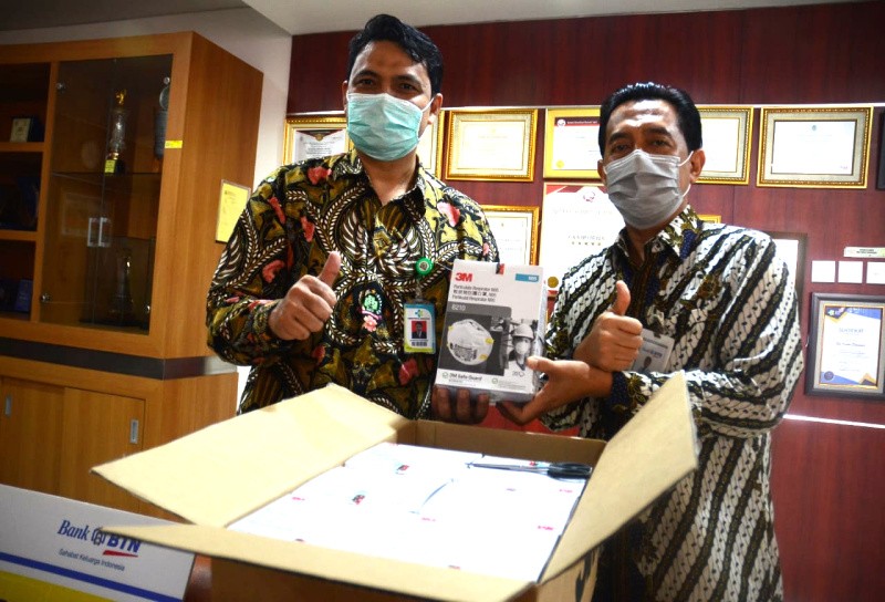 RS Dharmais Terima Bantuan Masker Dari BTN