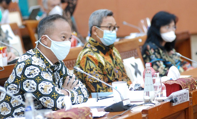 Menteri Perindustria Raker Dengan Komisi VI DPR