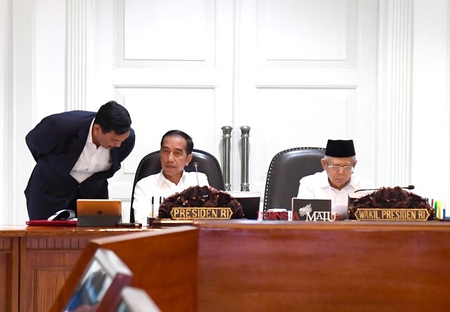 Ketimbang Marah-marah, Sebaiknya Jokowi Lakukan Reshuffle Senyap